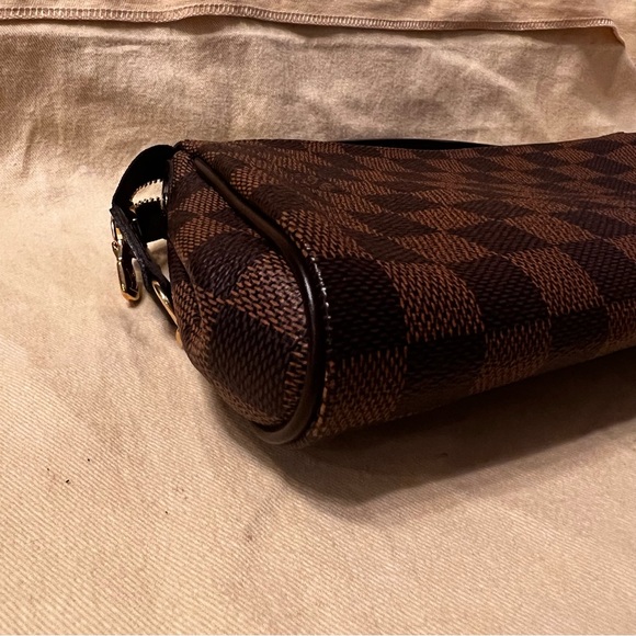 Authentic Louis Vuitton Eva - Picture 4 of 15